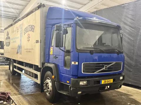 Volvo FL220 19t BACHE