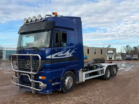Mercedes-Benz Actros 2543 6x2