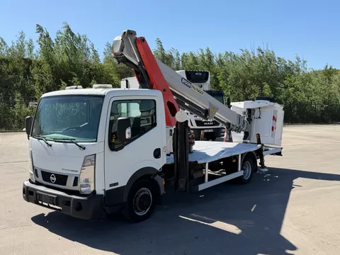 Nissan Cabstar 35.14 + PALFINGER PA17T (17M) MOTORSCHADE!!!