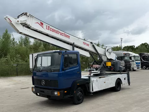 Mercedes-Benz 814 + KLAAS 28M/500KG