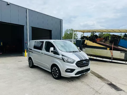 Ford Transit Custom SPORT 2.0TD 185PK BJ12/2020 MOTORSCHADE